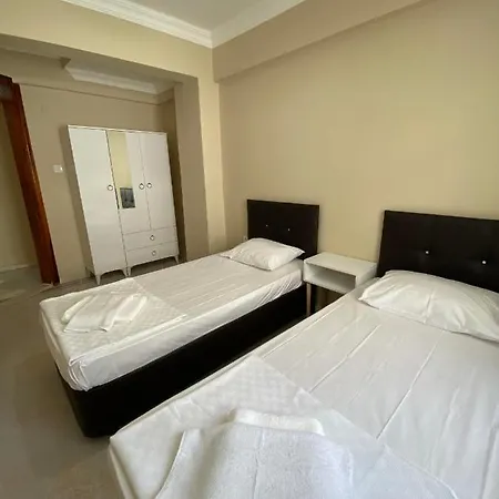 Huzur Guenluek Evleri 2+1 * ダッチャ